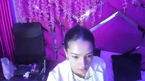 gisell_squirt online show from 10-09-25, 11:52