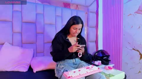 gisell_squirt online show from 06-04-26, 01:06