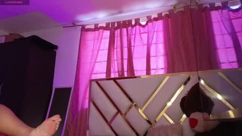 . Gisel Reyes . online show from 07-05-26, 04:36