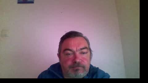 Snapshot of gismo1973 chatting on 10-27-25, 09:24 German Little Dick online show from 10-27-25, 09:24
