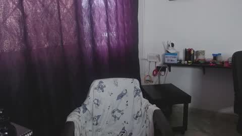 Snapshot of gissellsaenz chatting on 02-04-25, 08:38 Gissell Saenz online show from 02-04-25, 08:38