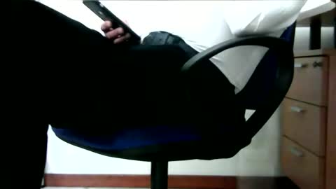 Snapshot of gitano691 chatting on 02-06-25, 10:04 gitano691 online show from 02-06-25, 10:04