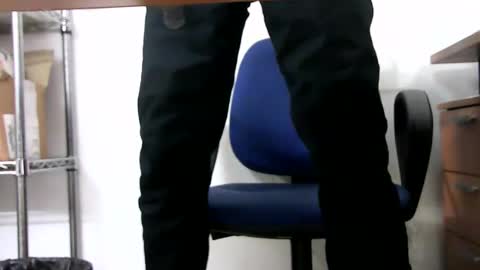 Snapshot of gitano691 chatting on 02-10-25, 06:24 gitano691 online show from 02-10-25, 06:24