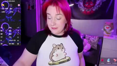 Snapshot of gitera_ chatting on 11-17-25, 10:48 AlexaMillis online show from 11-17-25, 10:48