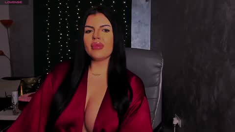 Giulia online show from 02-07-25, 01:47