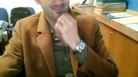 giuseppevai1 online show from 11-14-25, 07:01