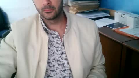 giuseppevai1 online show from 04-30-26, 09:37