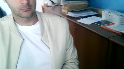 giuseppevai1 online show from 05-02-26, 09:03