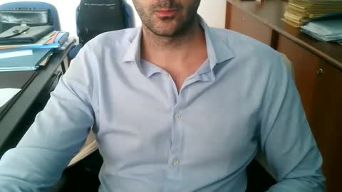 giuseppevai1 online show from 05-06-26, 09:58