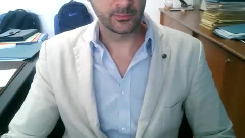 giuseppevai1 online show from 05-12-26, 07:49