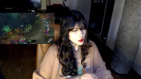 Snapshot of givenom chatting on 10-16-25, 08:43 dirtyvenom online show from 10-16-25, 08:43