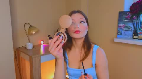 Snapshot of gladyshankins chatting on 09-25-25, 04:16 Call me Daisy online show from 09-25-25, 04:16