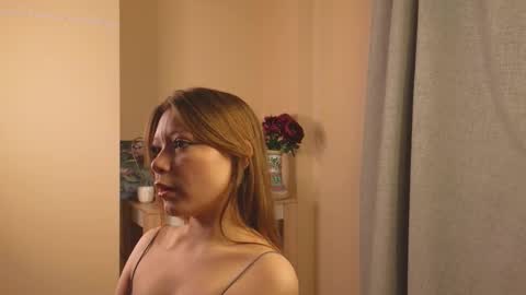 Snapshot of gladyshankins chatting on 11-02-25, 03:53 Call me Daisy online show from 11-02-25, 03:53