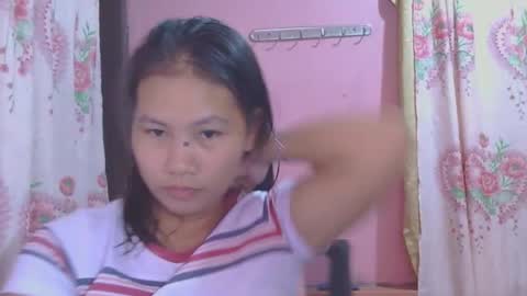 Snapshot of glamgoddess23 chatting on 10-28-25, 12:25 glamgoddess23 online show from 10-28-25, 12:25