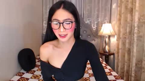 gleiahong online show from 10-24-25, 11:39