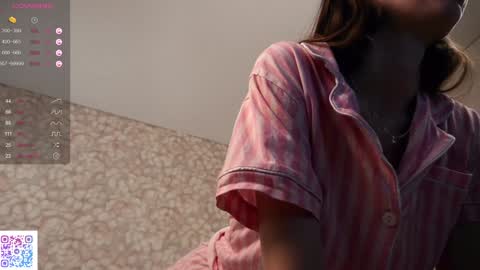 Snapshot of glennabardy chatting on 01-11-25, 09:46 Sandra online show from 01-11-25, 09:46