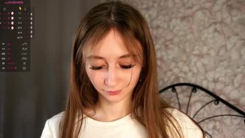 Snapshot of glennabardy chatting on 02-13-25, 05:01 Sandra online show from 02-13-25, 05:01