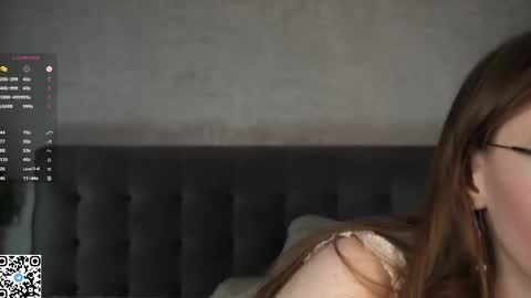 Snapshot of glennabardy chatting on 03-07-25, 07:52 Sandra online show from 03-07-25, 07:52