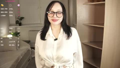 Snapshot of glennabardy chatting on 02-23-26, 05:32 Sandra online show from 02-23-26, 05:32