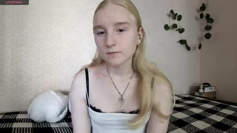 Laura online show from 05-13-26, 09:06
