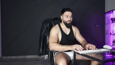 Snapshot of glennmasters chatting on 04-18-26, 07:07 Matthew .. for short call me Matt online show from 04-18-26, 07:07