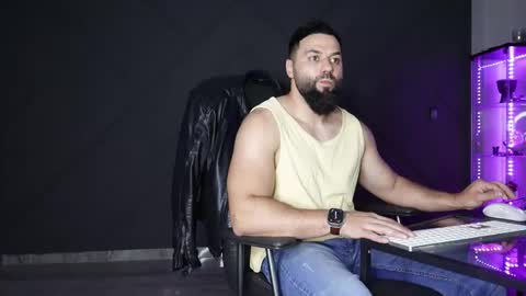 Snapshot of glennmasters chatting on 04-30-26, 09:30 Matthew .. for short call me Matt online show from 04-30-26, 09:30