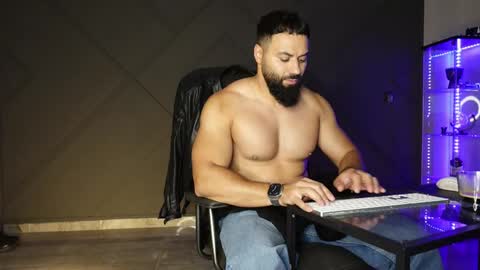 Snapshot of glennmasters chatting on 05-28-26, 07:33 Matthew .. for short call me Matt online show from 05-28-26, 07:33