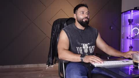 Snapshot of glennmasters chatting on 06-02-26, 10:34 Matthew .. for short call me Matt online show from 06-02-26, 10:34