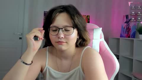 glimmer_goddesss online show from 11-05-25, 09:20