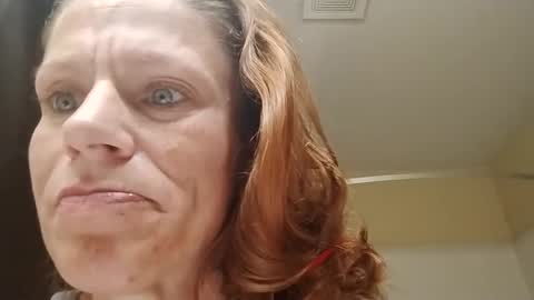 Snapshot of glizzy4u chatting on 09-26-25, 02:26 glizzy4u online show from 09-26-25, 02:26