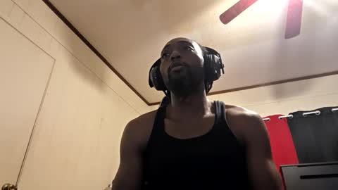 glomightyj online show from 05-22-26, 07:37