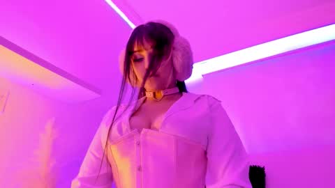 Mimi online show from 09-22-25, 07:49