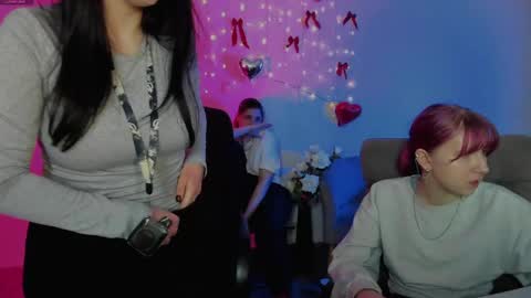 Snapshot of gloria_bubble chatting on 04-23-26, 07:27 your dream online show from 04-23-26, 07:27