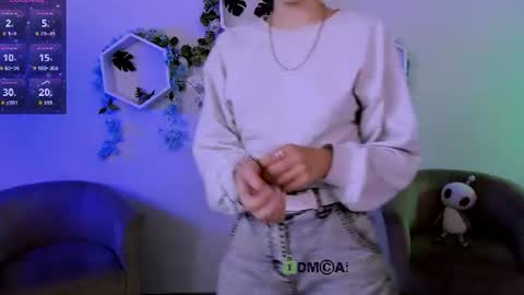 Snapshot of gloria_bubble chatting on 06-17-26, 06:53 your dream online show from 06-17-26, 06:53