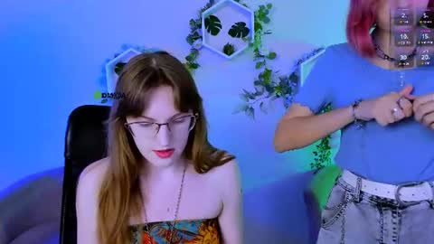 Snapshot of gloria_bubble chatting on 07-13-26, 07:27 your dream online show from 07-13-26, 07:27