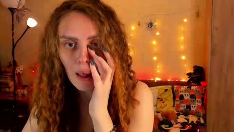 Gloria Wood online show from 12-25-24, 09:22