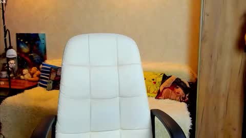 Gloria Wood online show from 10-21-25, 06:30