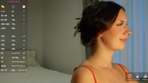 Snapshot of gloriamillss chatting on 11-21-25, 11:36 Gloria online show from 11-21-25, 11:36