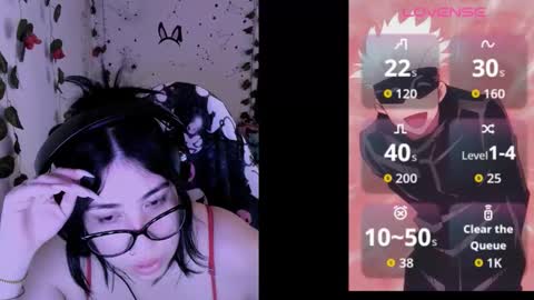 Snapshot of gloriette__ chatting on 03-04-26, 02:01 LALISA online show from 03-04-26, 02:01