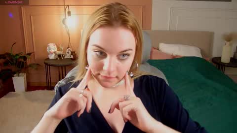 Margo online show from 03-27-26, 02:06