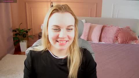 Margo online show from 04-14-26, 01:33