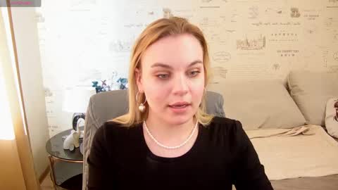 Snapshot of glow_margo chatting on 06-03-26, 01:19 Margo online show from 06-03-26, 01:19