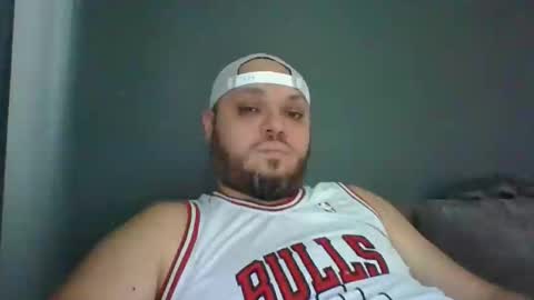 Snapshot of glusgan chatting on 09-15-25, 08:36 Your boy online show from 09-15-25, 08:36