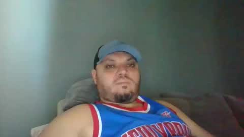 Snapshot of glusgan chatting on 09-23-25, 11:13 Your boy online show from 09-23-25, 11:13