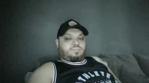 Snapshot of glusgan chatting on 11-12-25, 08:04 Your boy online show from 11-12-25, 08:04