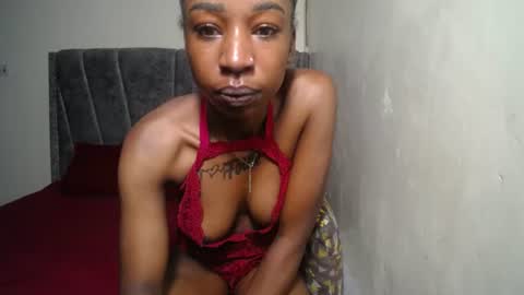Glxsyy online show from 07-21-26, 06:38