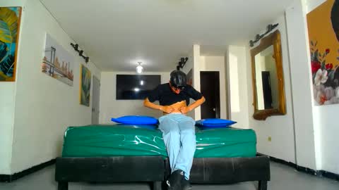 THOMAS AND DAMIAND online show from 06-06-26, 12:32