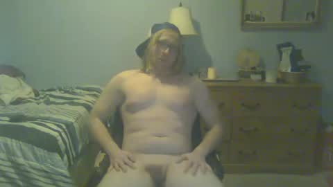 Steven Meadow online show from 12-08-24, 01:46