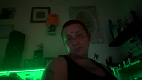 Snapshot of goddess182002 chatting on 11-08-25, 09:35 goddess182002 online show from 11-08-25, 09:35