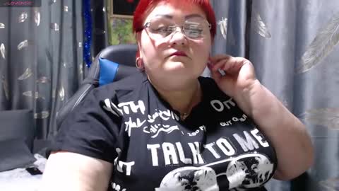 Snapshot of goddess57 chatting on 01-11-25, 10:40 Goddess online show from 01-11-25, 10:40